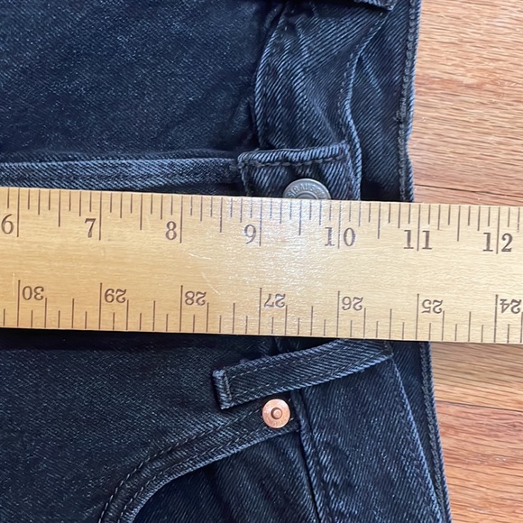 Levi’s 501 Black Women’s Shorts Cut Offs Raw Hem ButtonFly Size Tag 31 - Picture 8 of 13